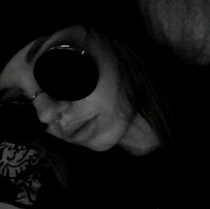 Meet your Posher, Hallie